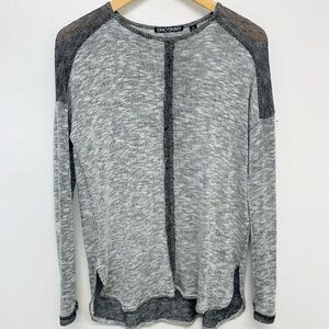 Vtg Sno Skins Thin Waffle Knit Top Woman Medium Gray Oversize Light Stretch